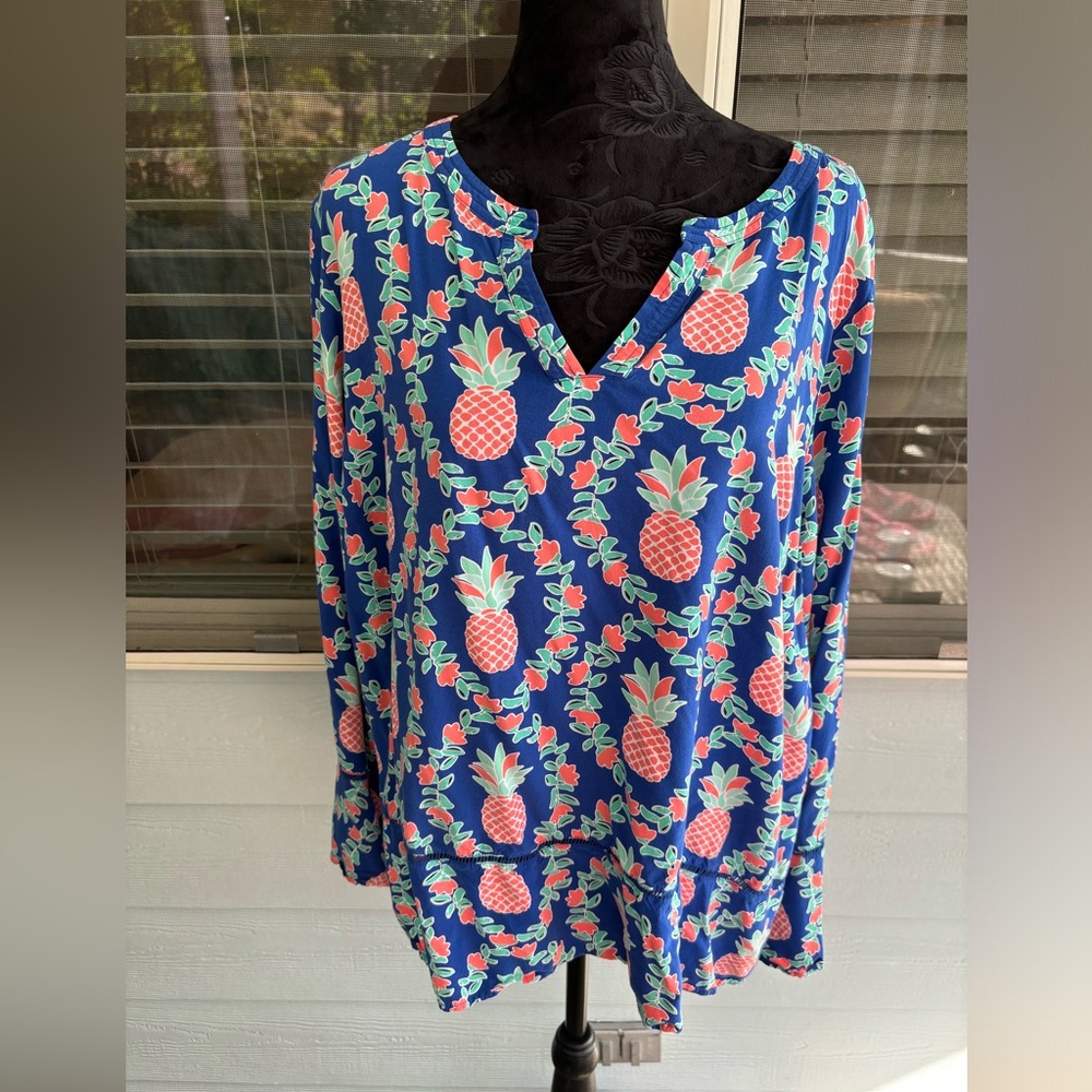2x Crown and Ivy blue pineapple print top